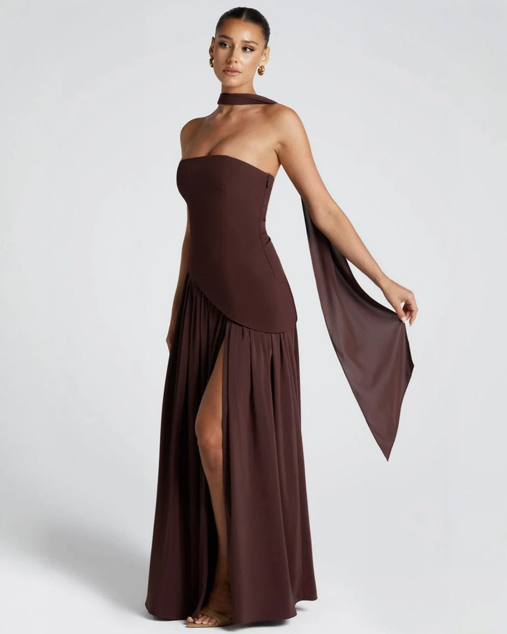 Alessia · Vestido Maxi Escote Strapless con Abertura