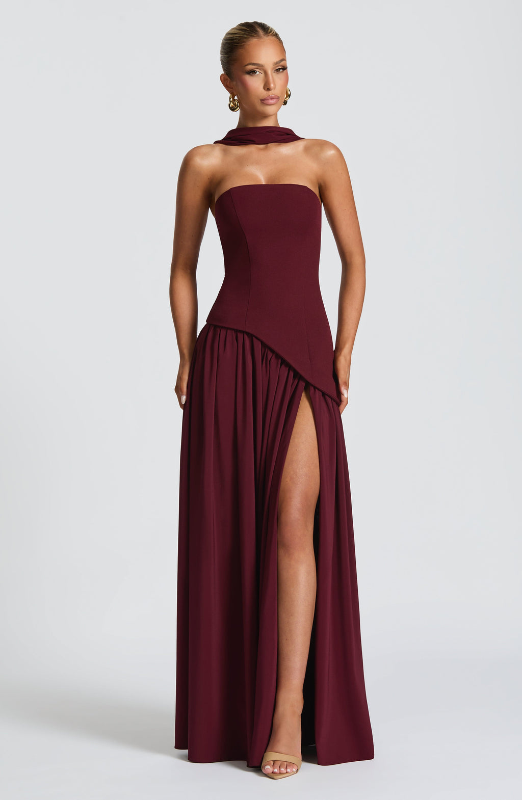 Alessia · Vestido Maxi Escote Strapless con Abertura