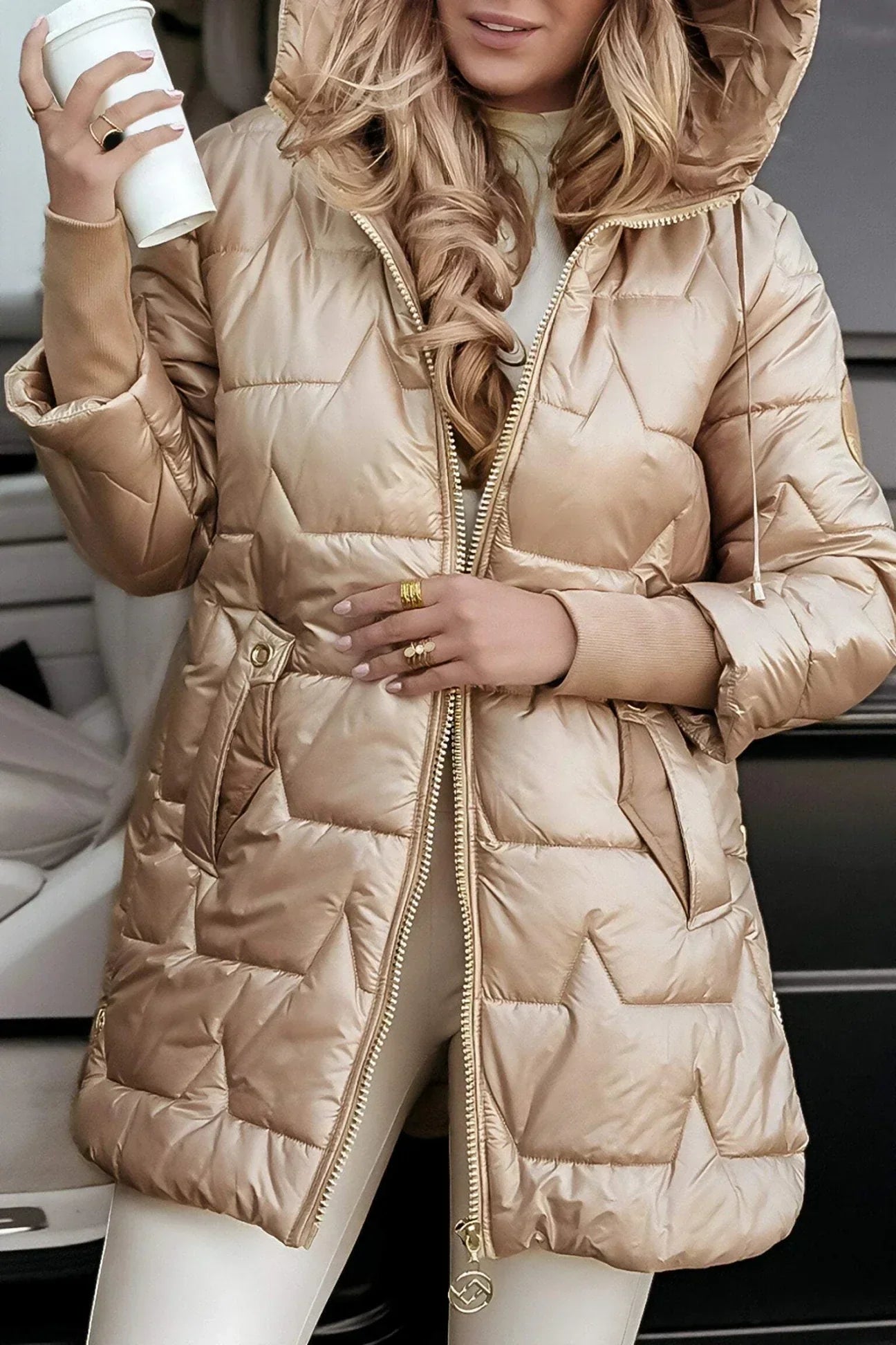 Chaqueta Boreal Lux – Acolchada Larga con Capucha Amplia y Cálida